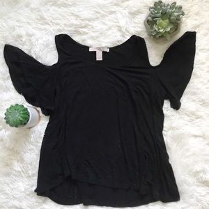 ✨Off the Shoulder Flowy Top✨